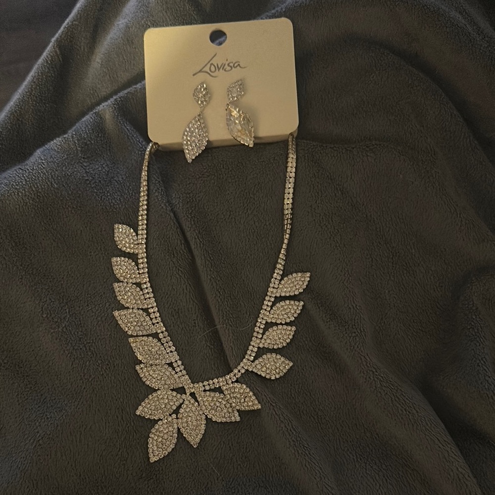 Silver Leaf Necklace and Earring Set